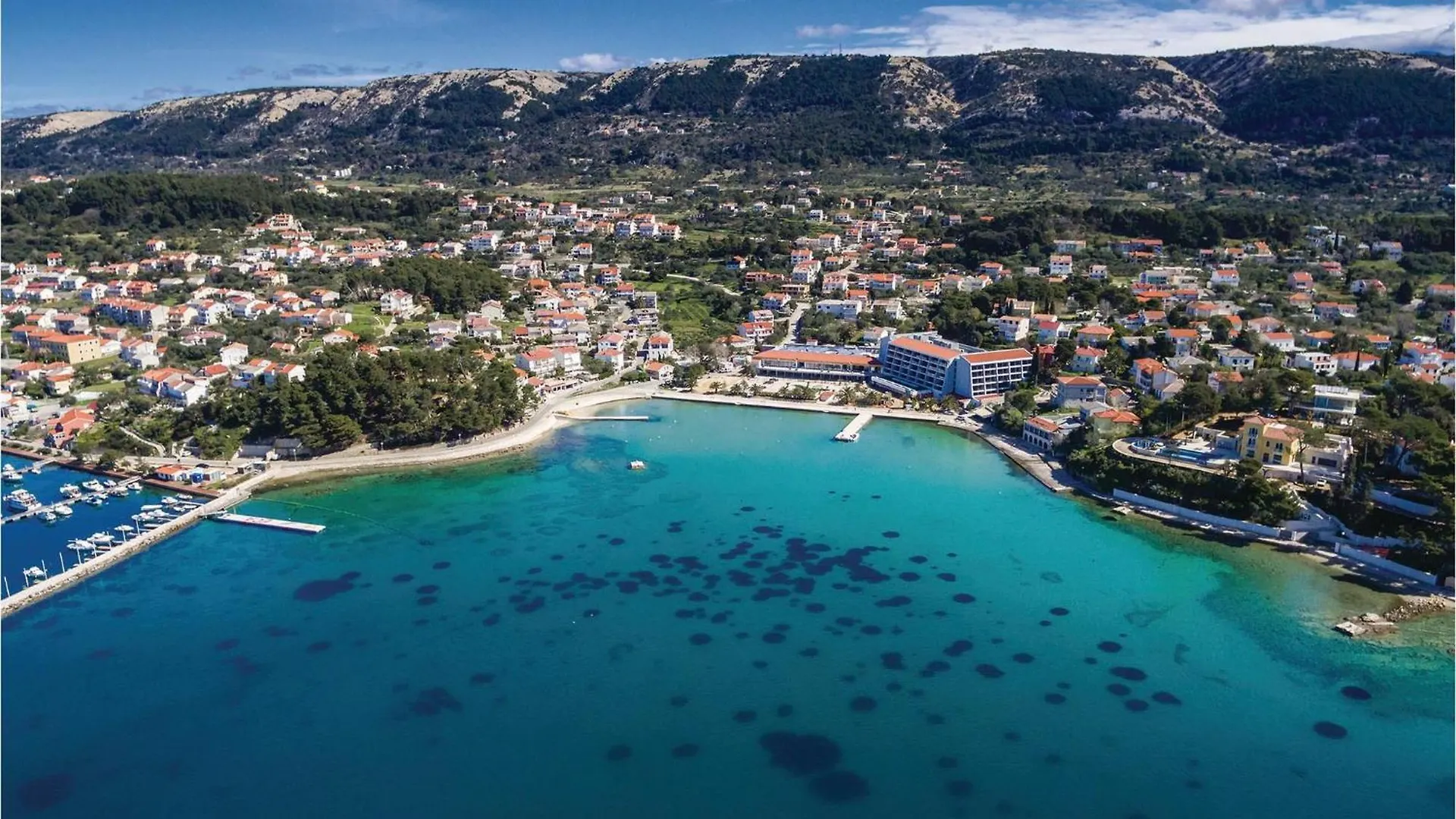 2 Bedroom Cozy Apartment In Rab